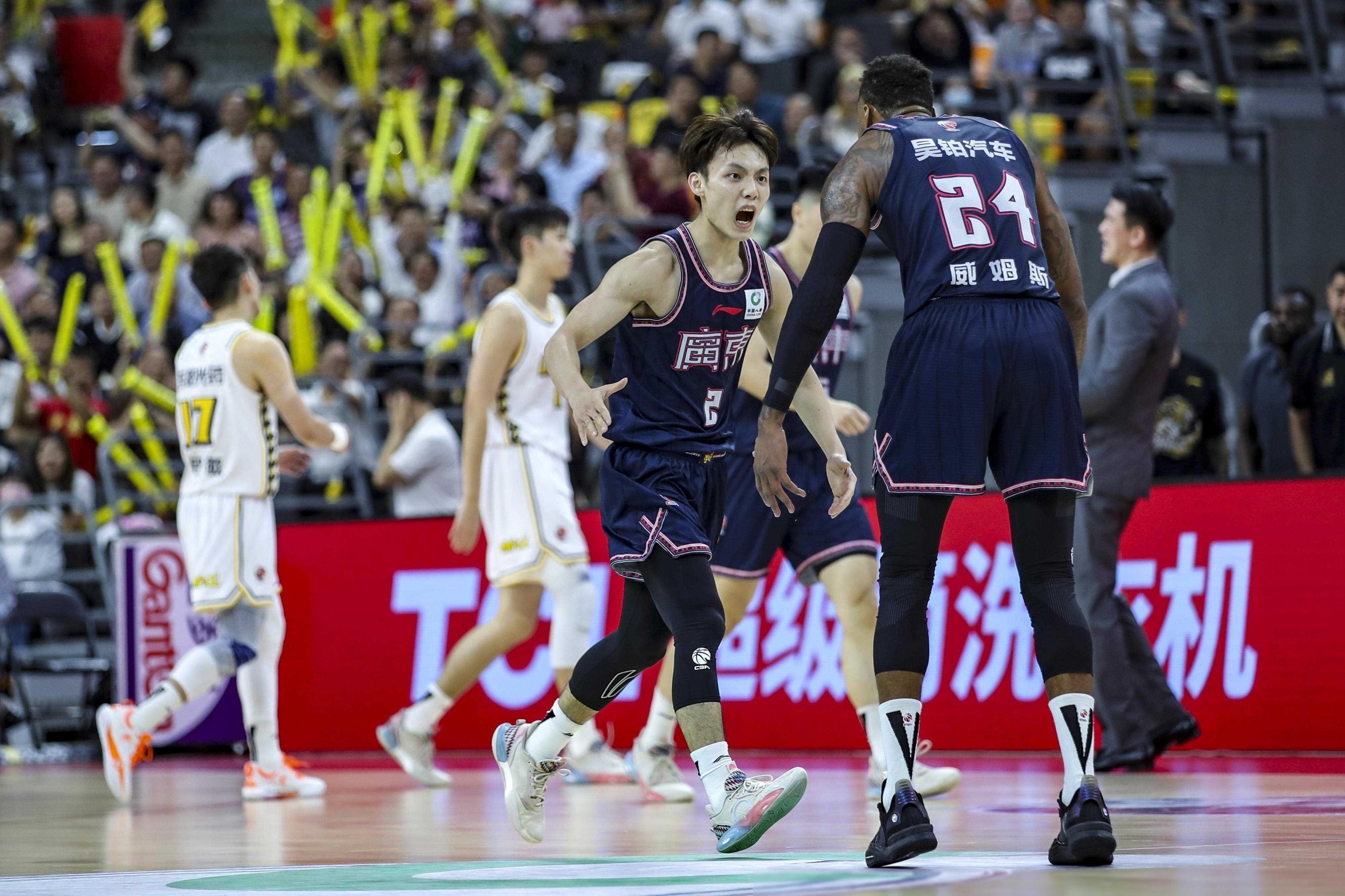 包含集结日深圳男篮备战葡超，造点机会细节曝光，更衣室稳定，球队文化再被提及的词条-jiuyou娱乐下载app